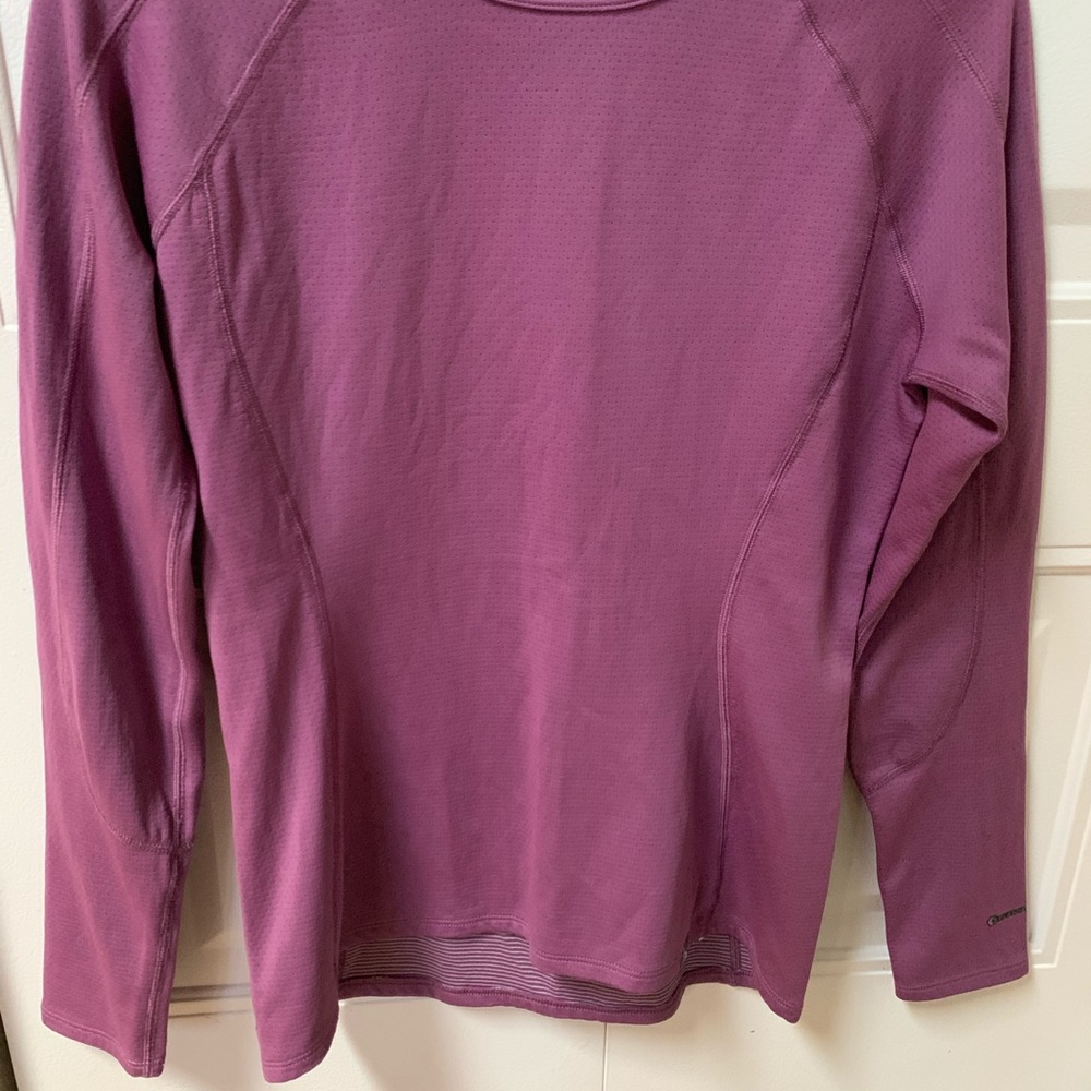 Woman’s the north face fleece top